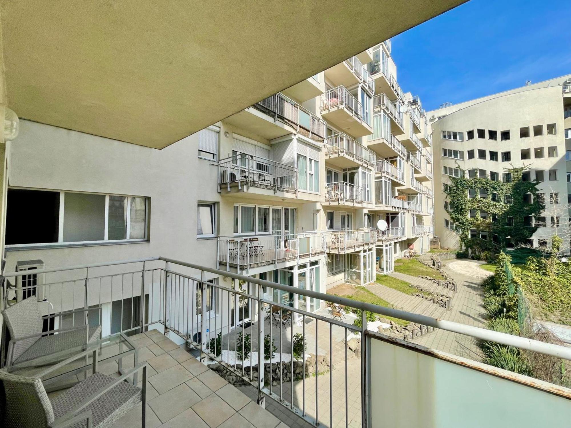 #Klauzal11#Design Apartment #2Bdrm #Freeparking Budapest Kültér fotó